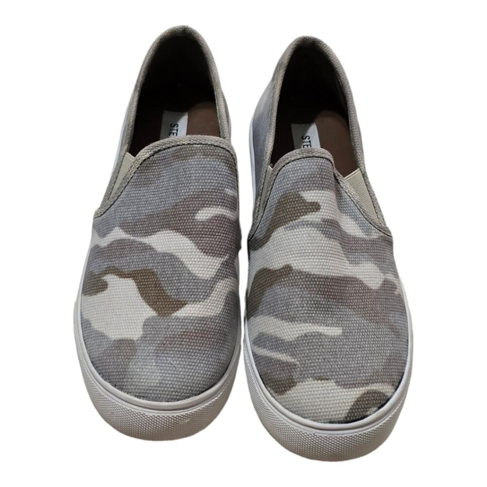 STEVE MADDEN Safary Slip On Grey and White Camo Sneakers Women's‎ Size 7.5